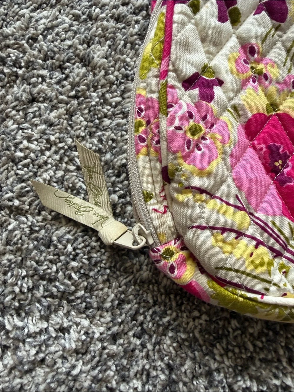 #219 Vera Bradley Quilted Floral Hanging Travel Organizer